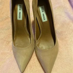 Steve Madden Nude suede heels
